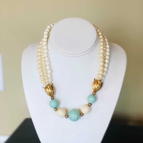 Vintage Van Allen Cream and Mint Gold Necklace